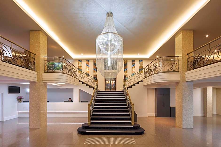 The Victoria Hotel