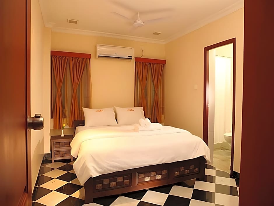 Meenakshi Sunshine Hotel