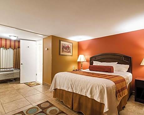 1 King Bed, Nonsmoking