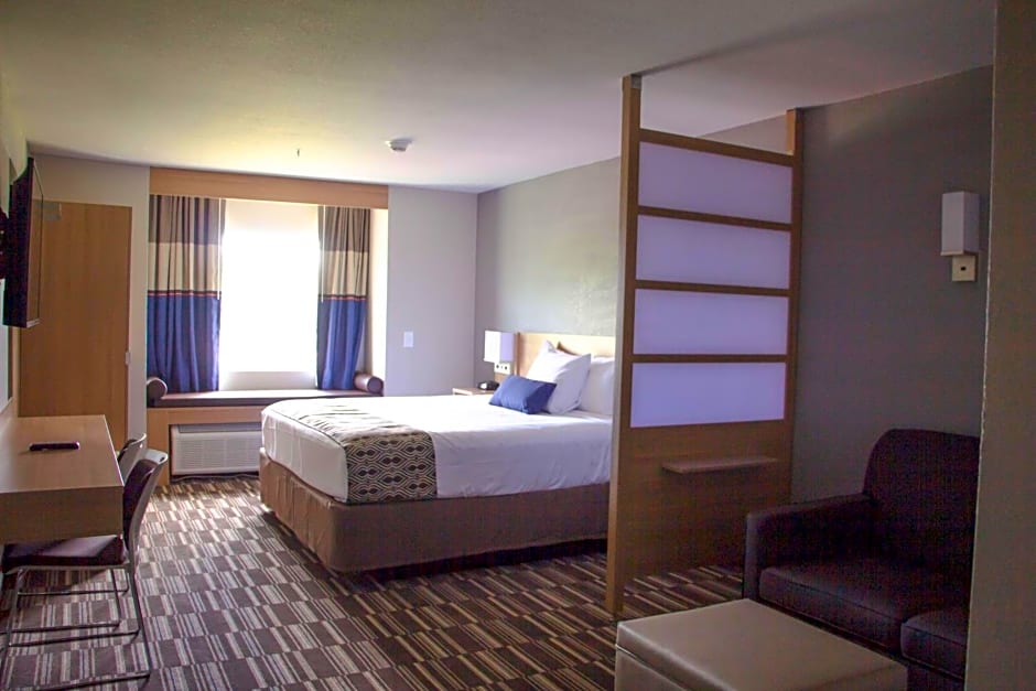 Microtel Inn & Suites by Wyndham Camp Lejeune/Jacksonville