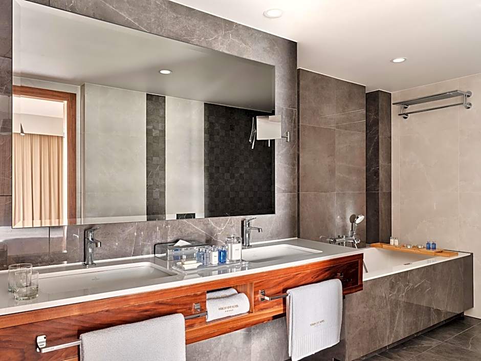 Heron Live Hotel Marina & SPA