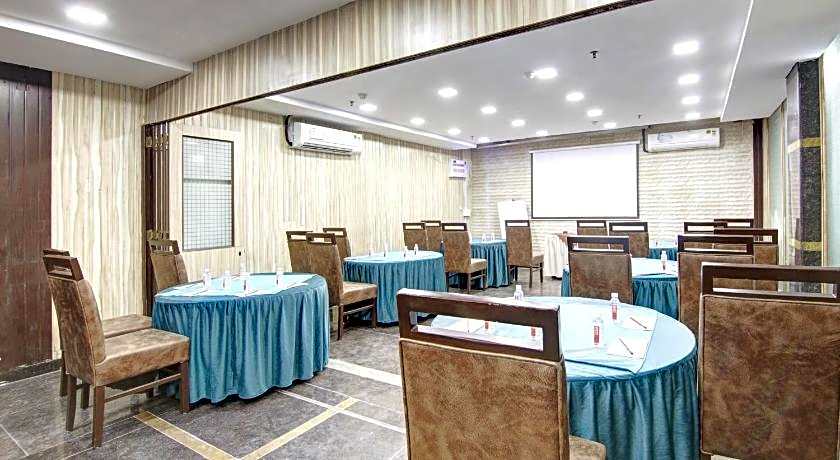 Hotel Persona International