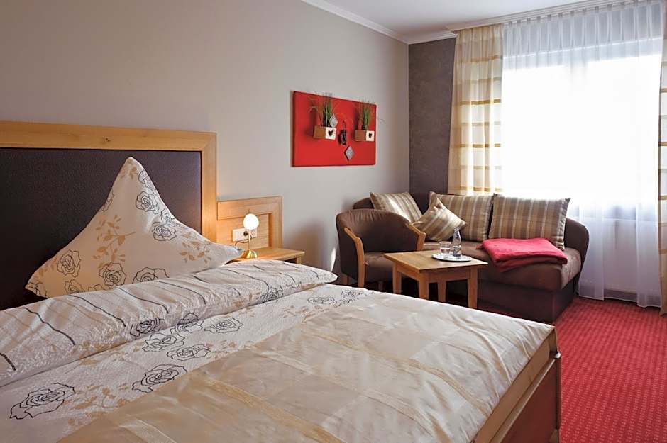 Photo 1 of 5 of Double Room