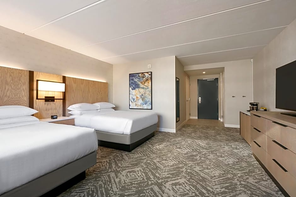 DoubleTree by Hilton Canton Downtown