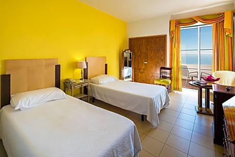Sea View Room 1 adult