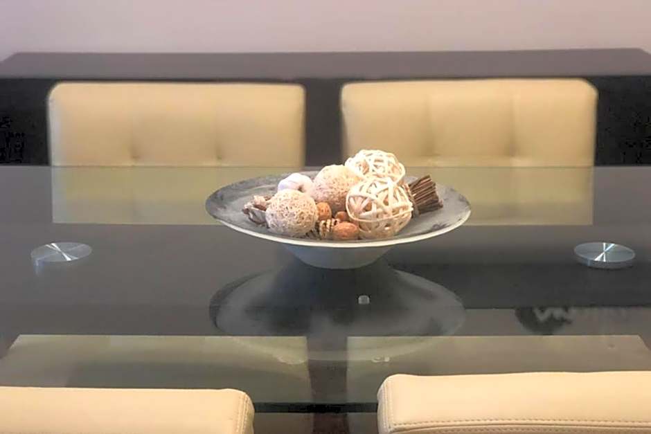 JstLikeHome - Central Suite