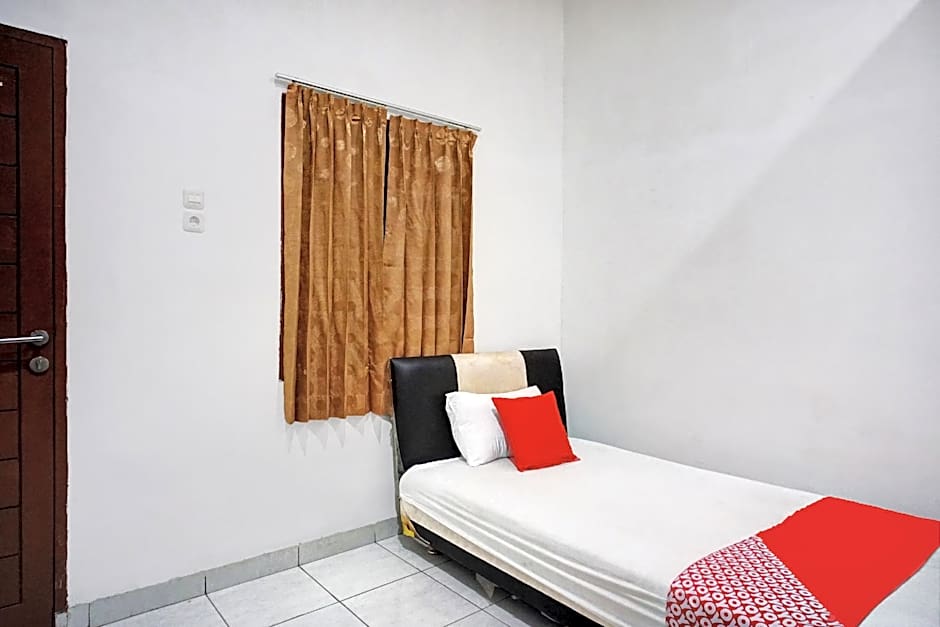 Super OYO Resident- K Syariah