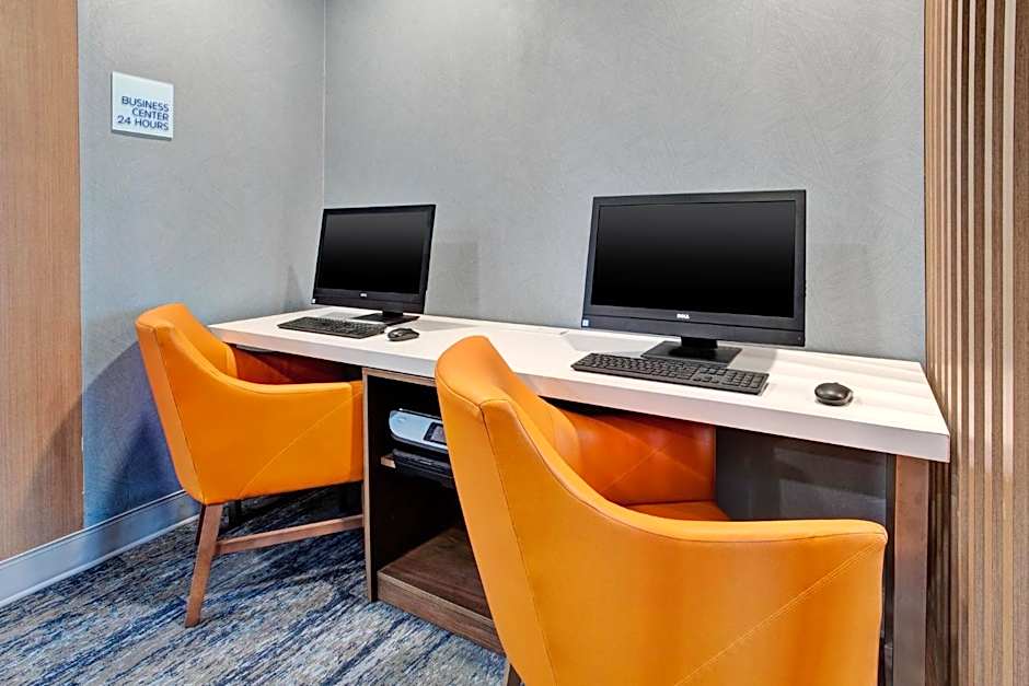 Holiday Inn Express Hotel & Suites Dover By IHG