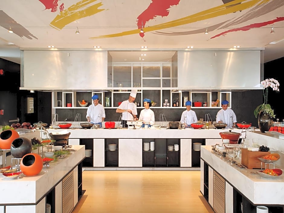 Centara Watergate Pavillion Hotel Bangkok