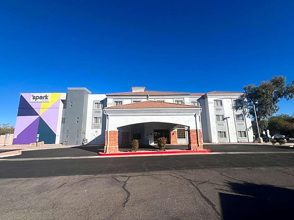Spark by Hilton Glendale Peoria Phoenix North