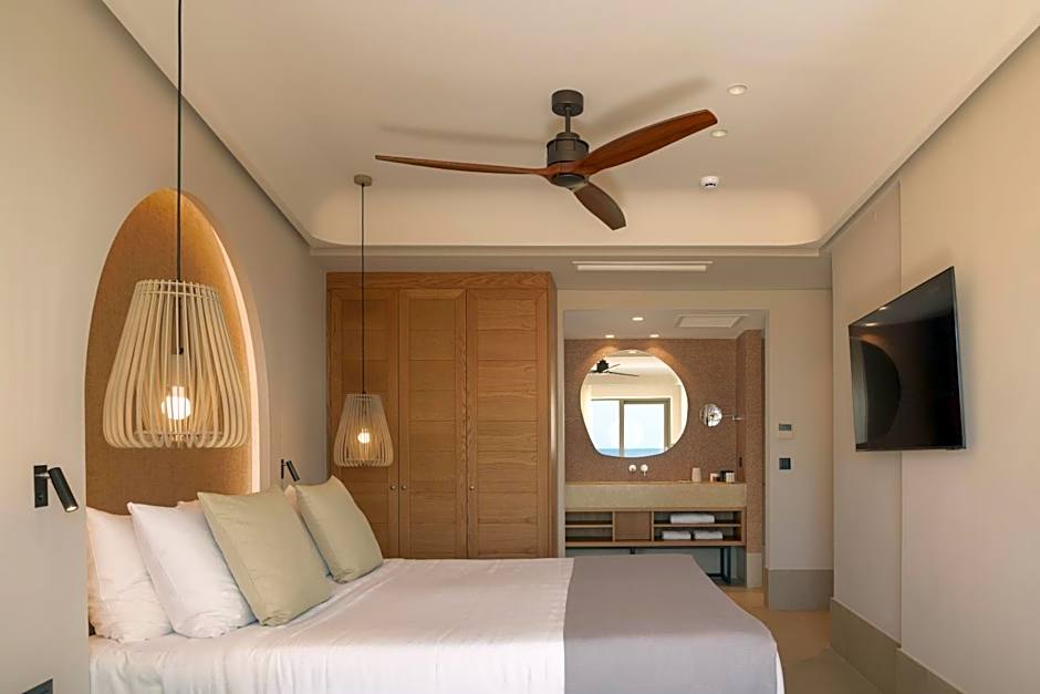 Paralos Venus Suites Adults Only