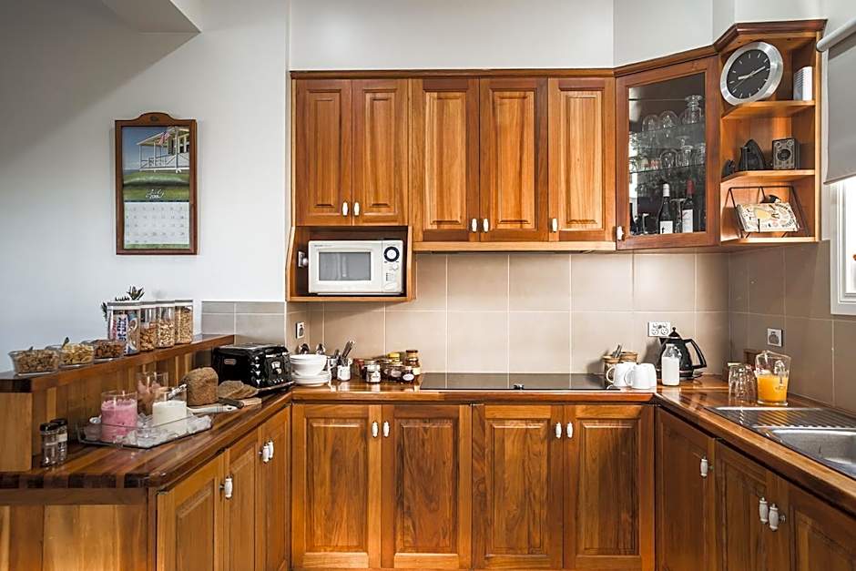 Noah's Stanley Luxury Bed and Breakfast