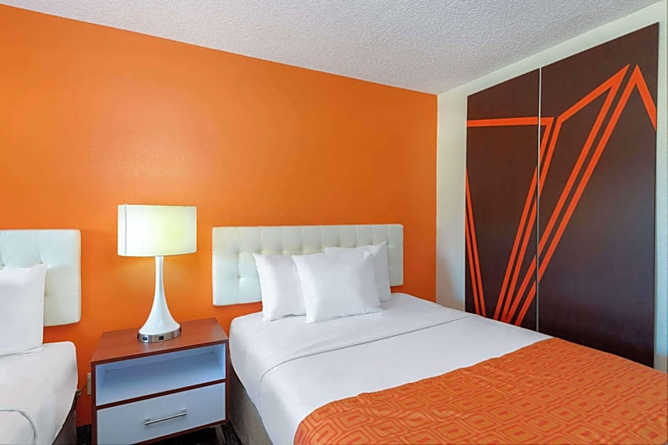 Howard Johnson by Wyndham Vero Beach/I-95