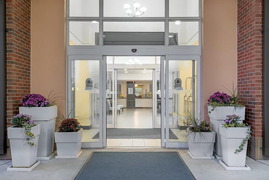 Holiday Inn Express Hotel & Suites Ames, an IHG Hotel