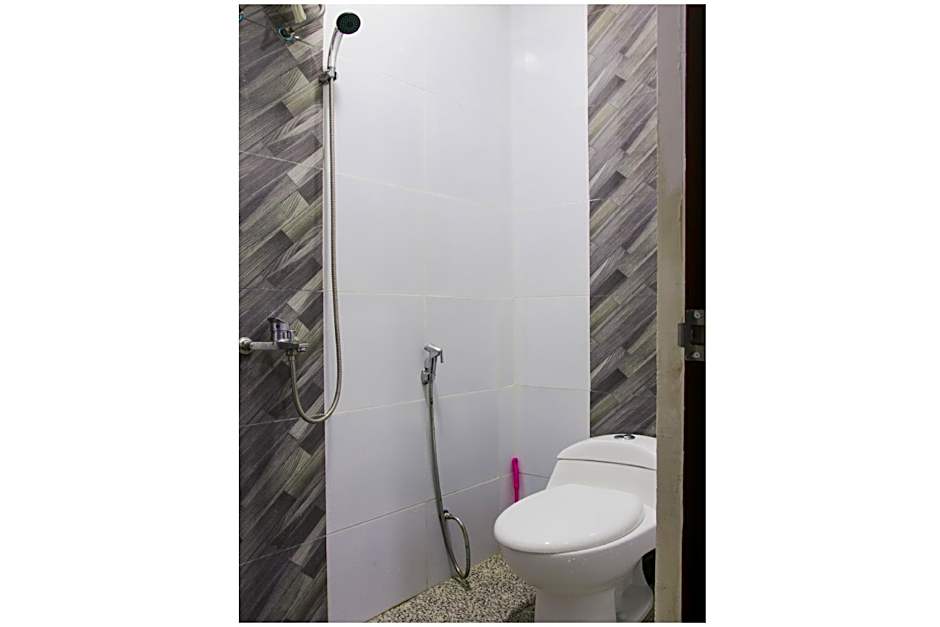 Hotel O Pa Baeng Baeng Near Rumah Sakit Faisal Formerly Guest House Cahaya 7296