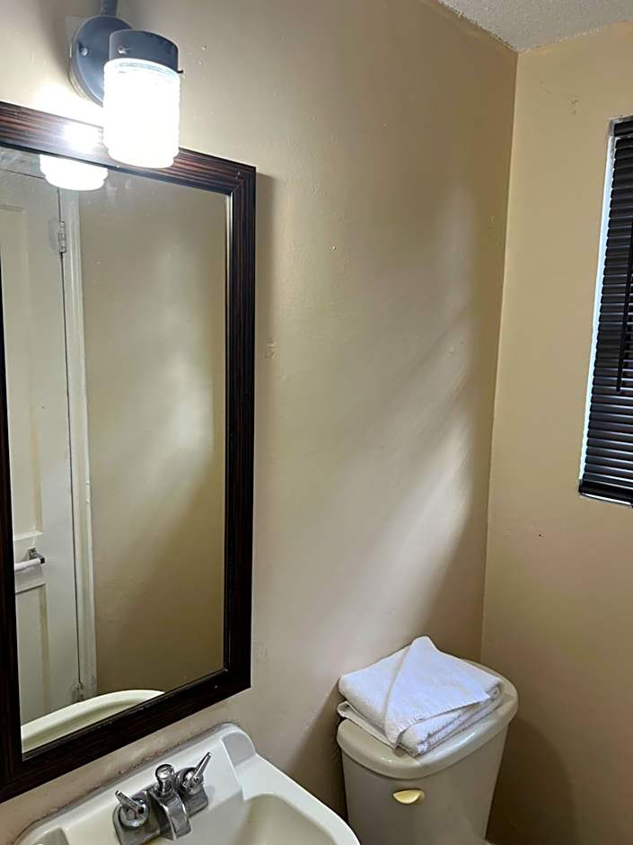 Turbeville Inn & Suites-I95