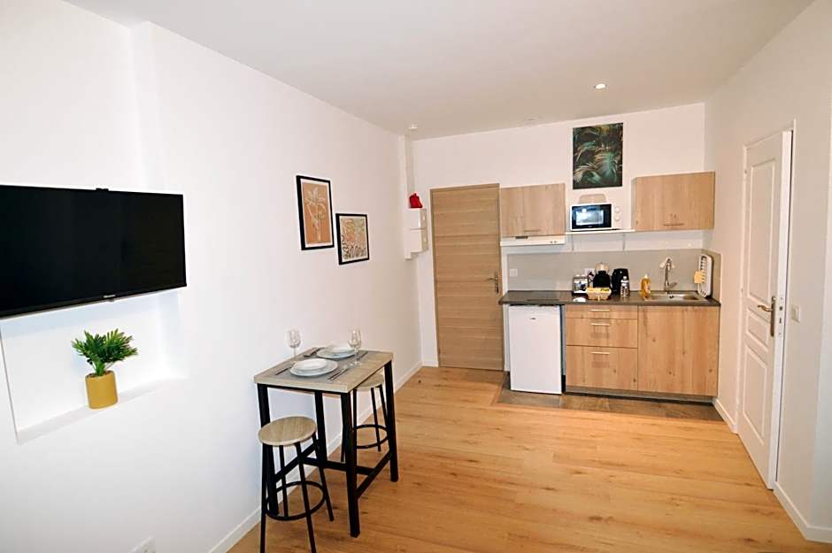 Studios Lsquare Residence AFPA