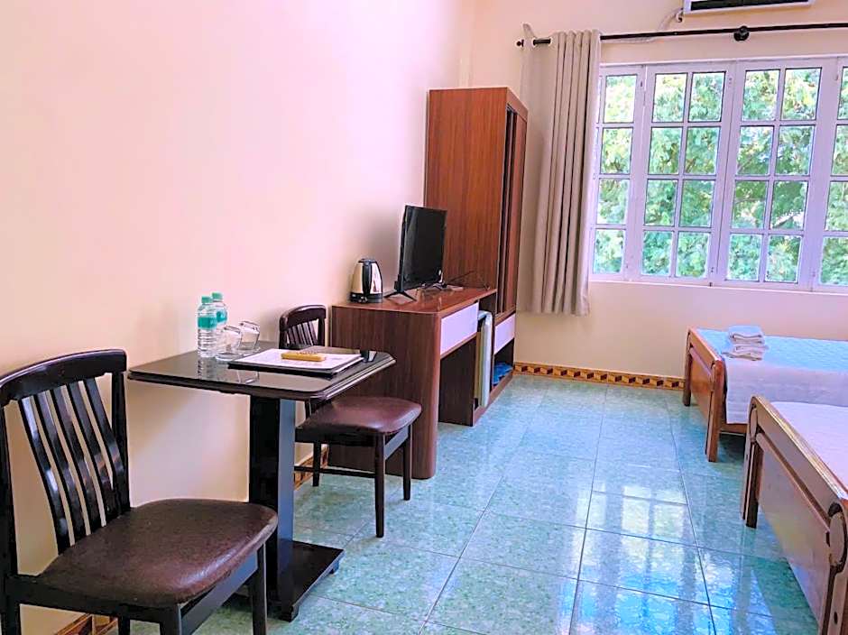 Hoang Yen Hotel