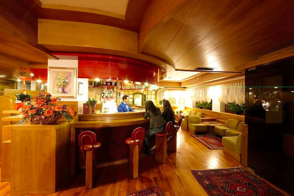 Hotel Monzoni - San Pellegrino