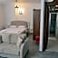 Brothers Cesme Boutique Hotel
