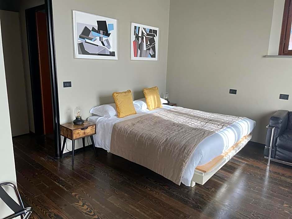 LEAR • Dining Club