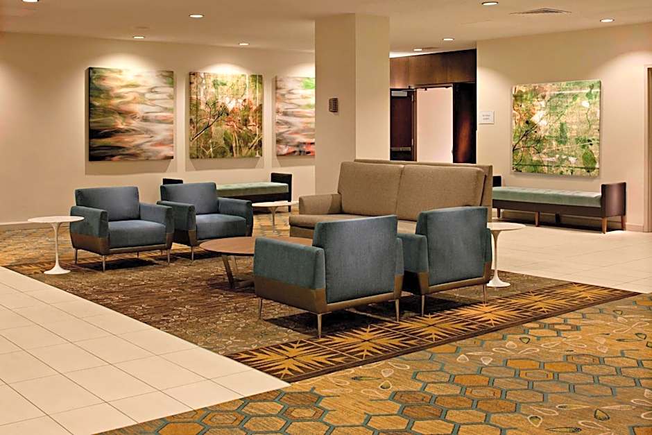 Delta Hotels by Marriott Winnipeg