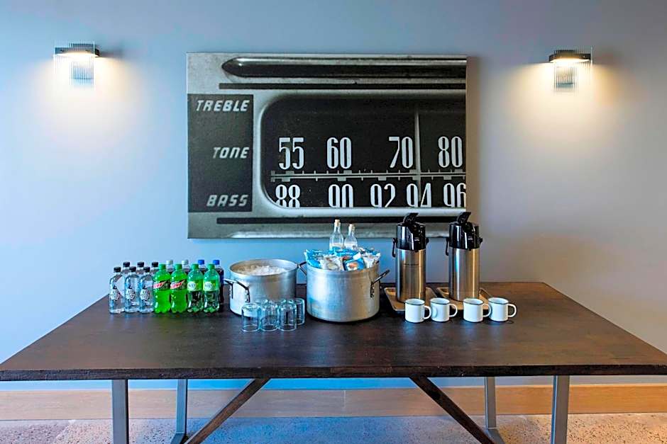 Moxy by Marriott Phoenix Tempe/ASU Area