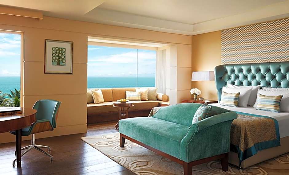 Photo 1 of 5 of Club 1 King Bed, Ocean View