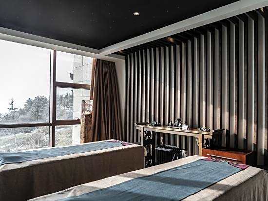 Banyan Tree Jiuzhaigou