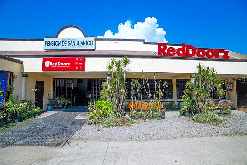 RedDoorz near San Juanico Bridge