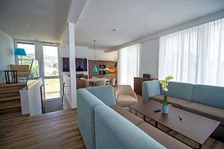 Penthouse Suite with Balcony