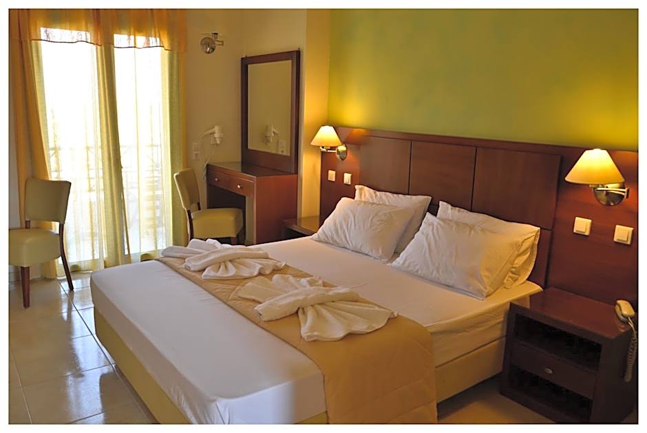 Photo 1 of 7 of Double Room