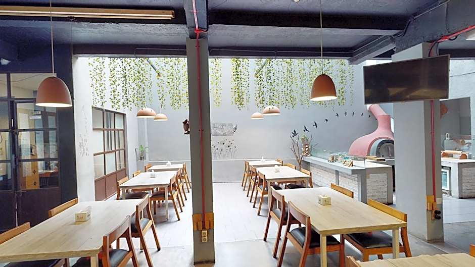 City Edge Guest House