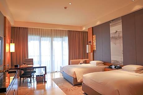 Executive Twin Room with Sea View