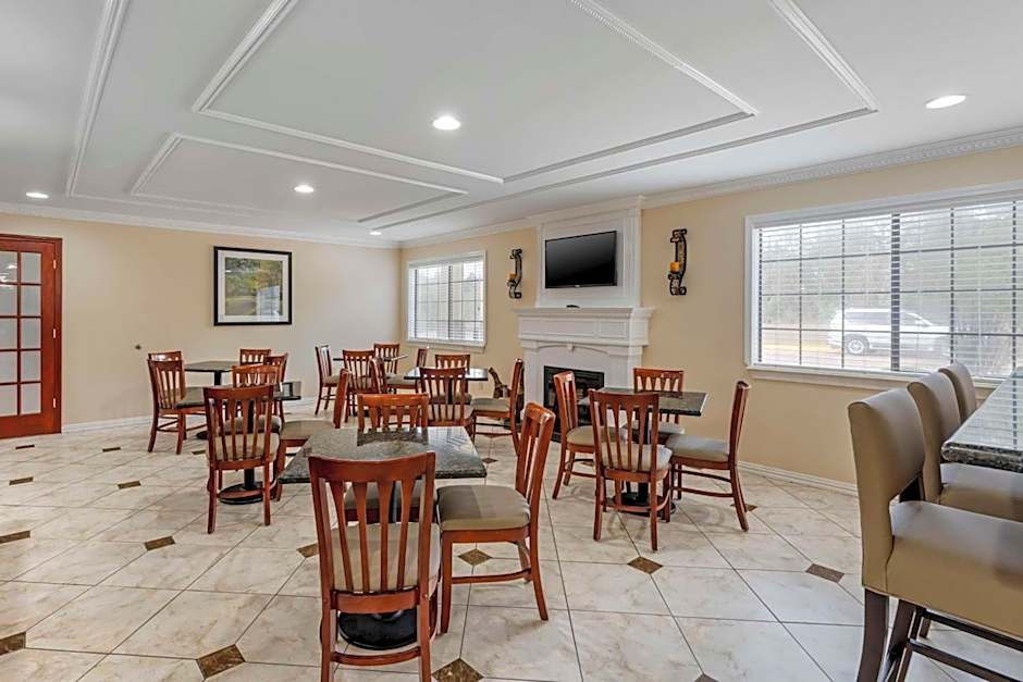 Best Western Pineywoods Inn