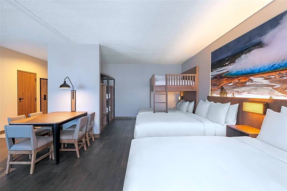 Starlite Yellowstone, Tapestry Collection by Hilton