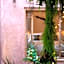 Mama Lova Hôtel, Riad, Restaurant & Spa