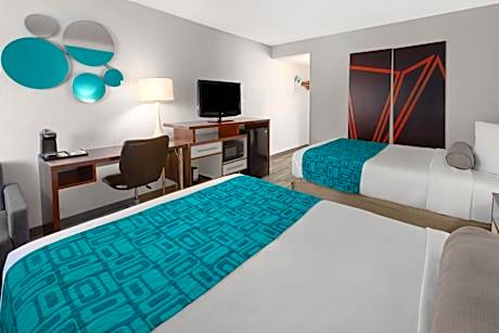Double Room with Two Double Beds - Non-Smoking