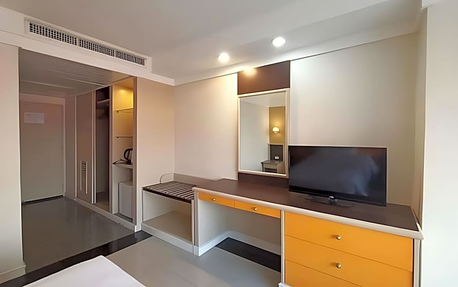 Tonkoon Hotel
