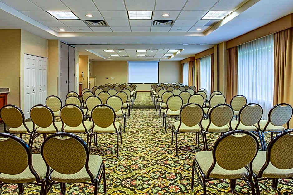 Hilton Garden Inn Cleveland Airport