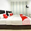OYO 89583 Grove Hotel