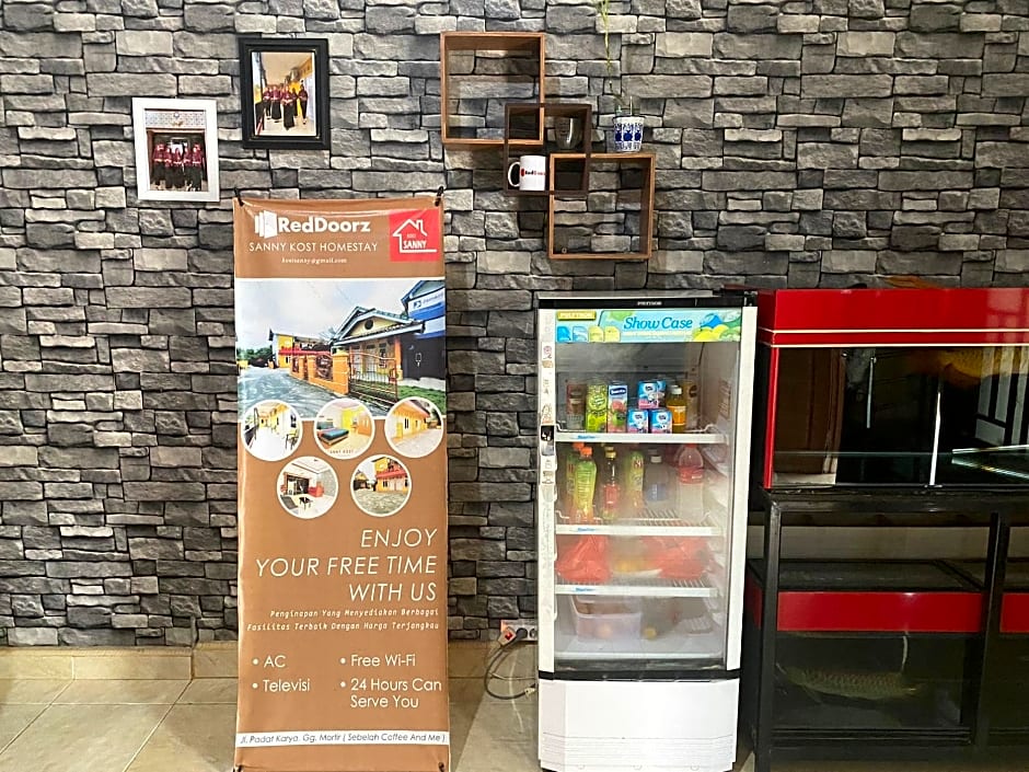 RedDoorz @ Jalan Padat Karya Prabumulih