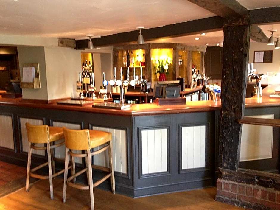 The Crown Pub, Dining & Rooms