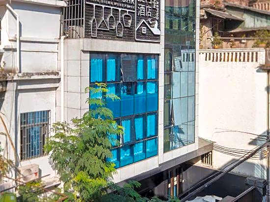 Lanyue Hotel