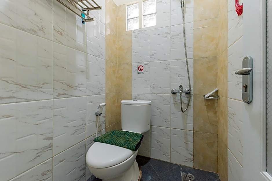 Urbanview Syariah Utami Inn Garut by RedDoorz