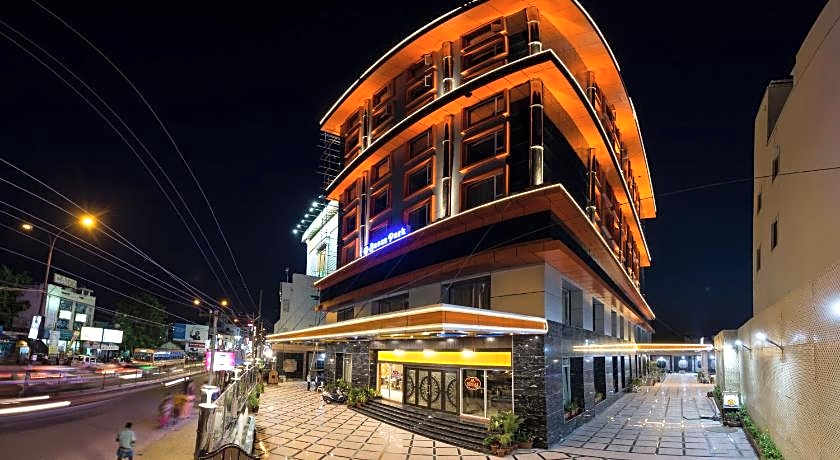 Hotel Benzz Park Vellore