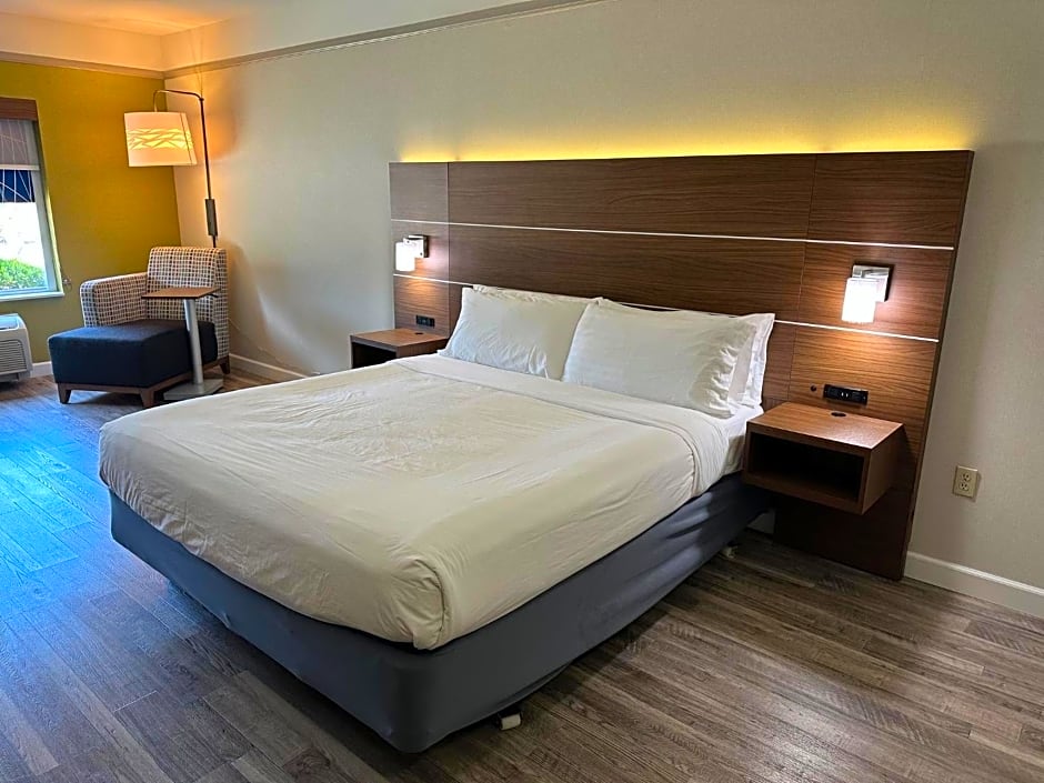 Holiday Inn Express Hotel & Suites San Dimas By IHG