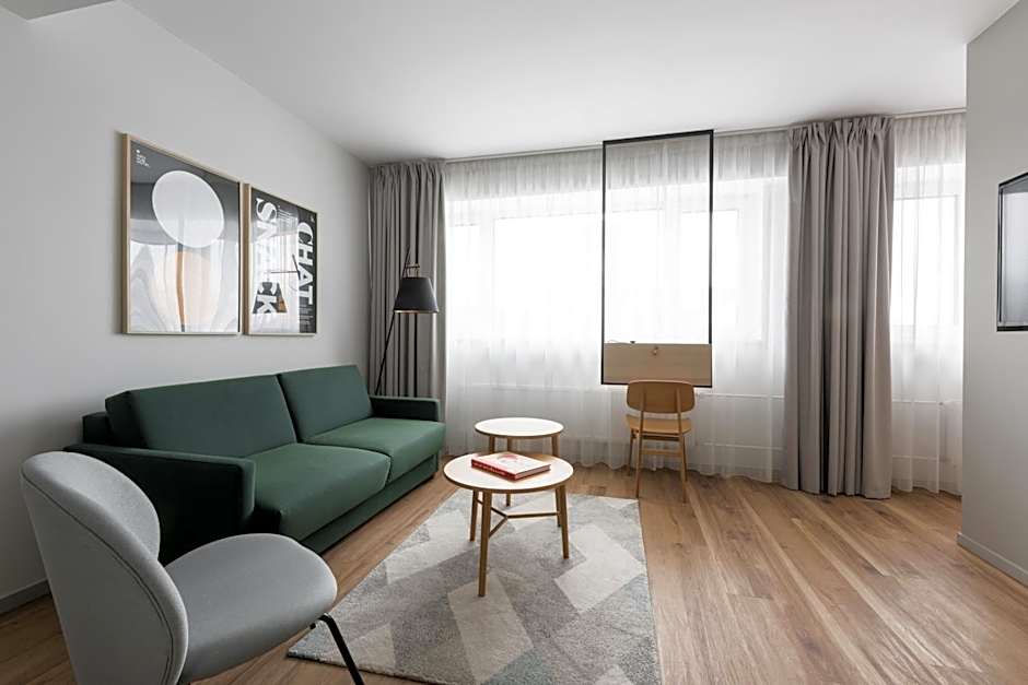 Oru Hub Hotel Tallinn - Handwritten Collection