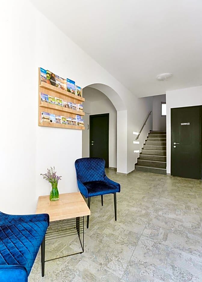 Lorelei Pension Adults Only