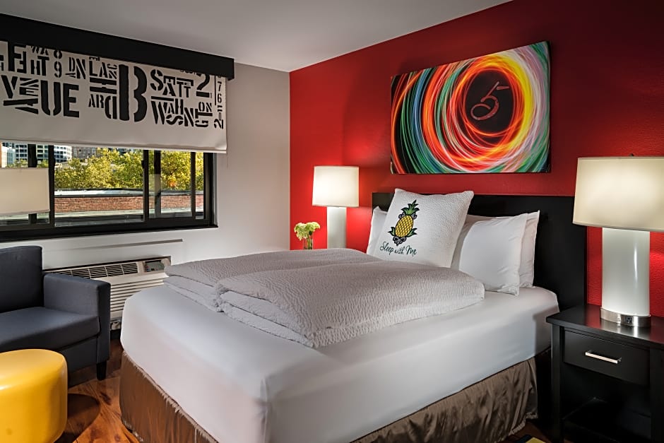 Staypineapple at Hotel FIVE